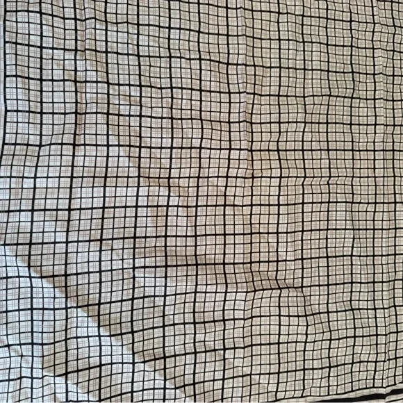 Vintage Paoli signed scarf Elegant Brown and cream Checkered scarf - Picture 4 of 6